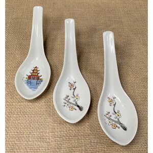 Set Of 3 Asian Chinese Porcelain Rice Soup Spoons Flowers Ramen Appetizer 5.5" L